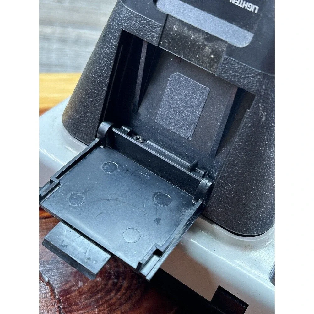 Kodak “The Handle” Instant Camera GC‎ Untested